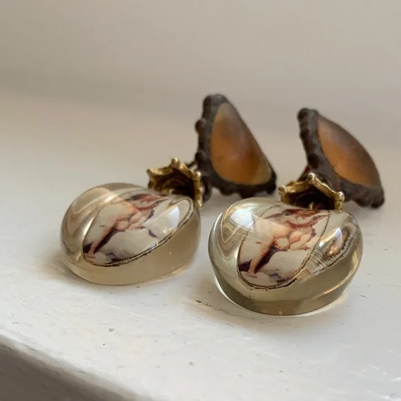 Vintage Lucite 80’s Angel Earrings long big chunky artisan clip on lightweight - Picture 11 of 11